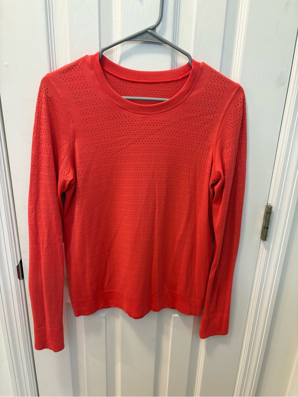 Lululemon Breeze by Long Sleeve Squad